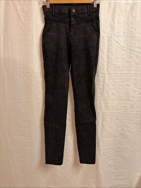 AB Skinny jeans women’s size A ( fits size 4 - size 12 ) jet black ultra stretch
